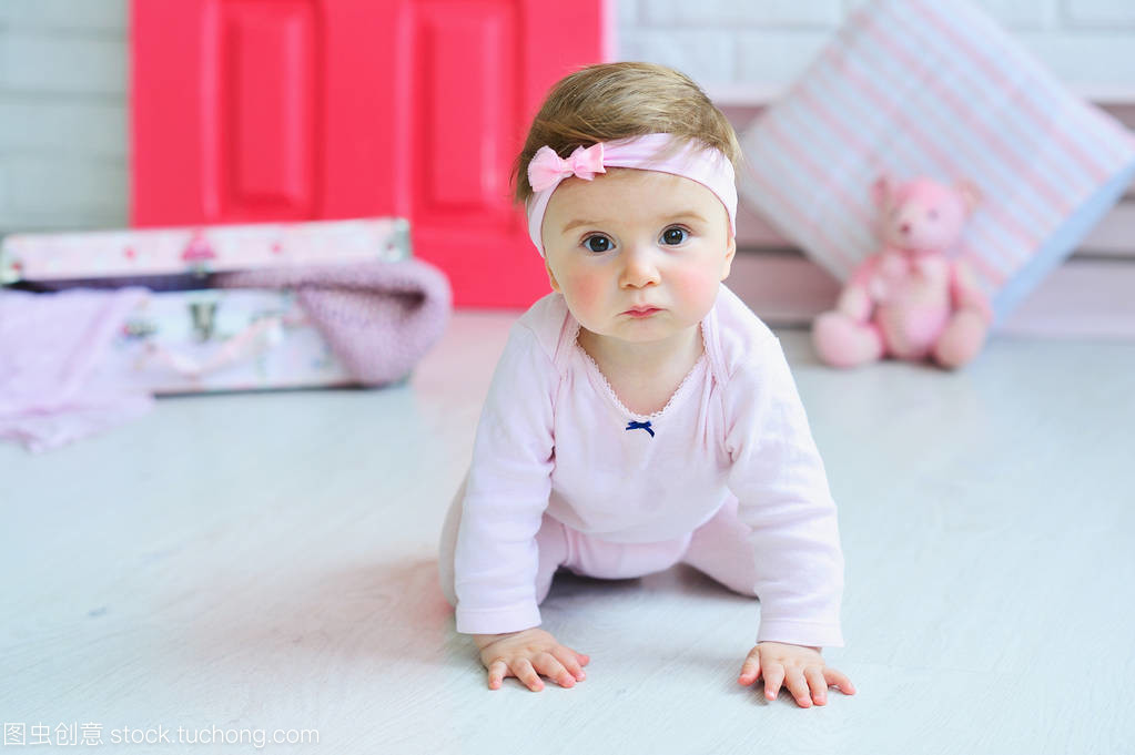 寶貝可愛女孩的肖像
