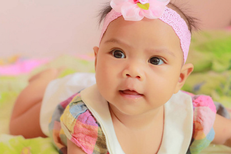 歡樂和微笑亞洲女人