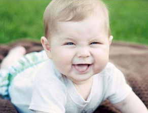 寶寶超可愛(ài)治愈系笑容,讓你不自覺(jué)嘴角上揚(yáng)